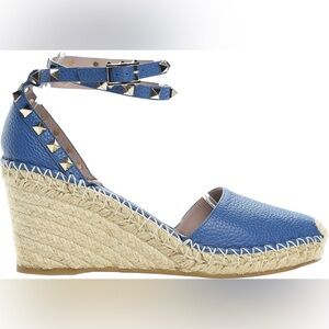 VALENTINO GARAVANI Rockstud Platform Wedge Sandal Size 37